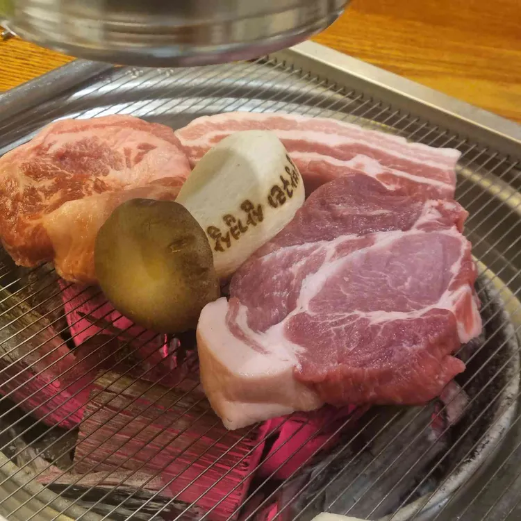 솔방구리 삼겹살 대표 사진