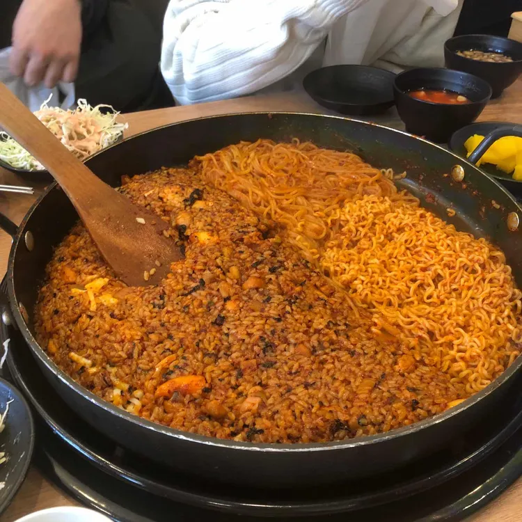 유가네닭갈비  대표 사진