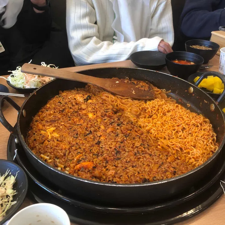 유가네닭갈비  대표 사진