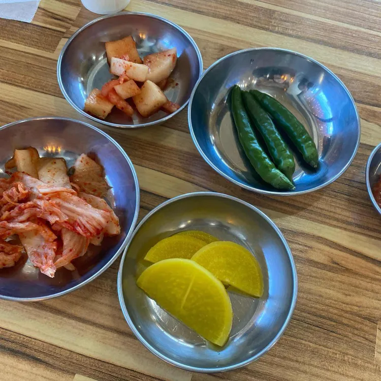 여남닭칼국수 대표 사진