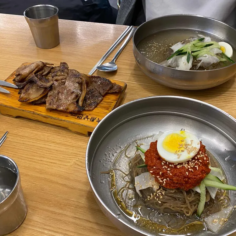 육쌈냉면 대표 사진