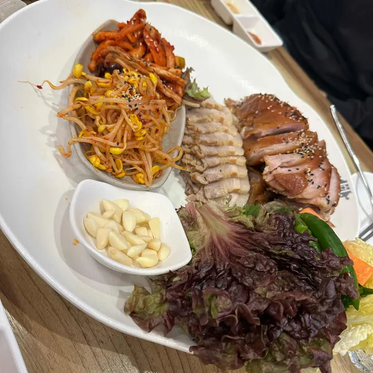 홍가네족발보쌈전문점 대표 사진