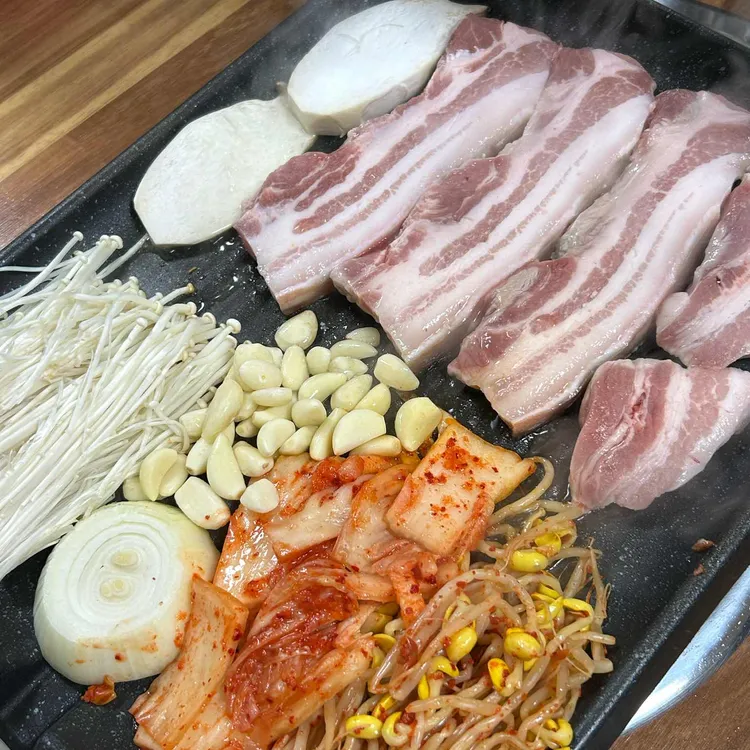 한우돈식육전문식당 - 진주 한우, 물회 맛집 | 다이닝코드, 빅데이터 맛집검색