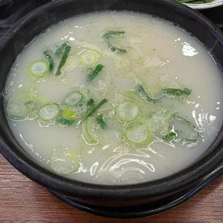 일품돼지국밥 대표 사진