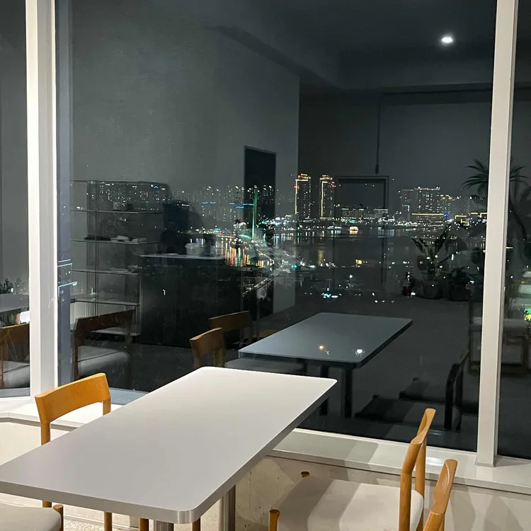 카페 힐론 대표 사진