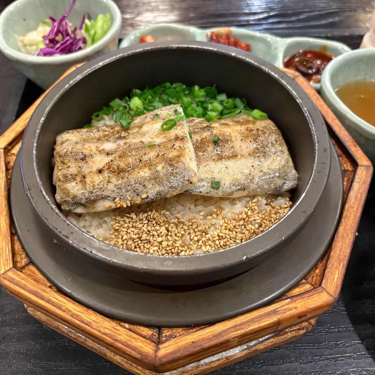 스파이니 랍스터 & 스테이크