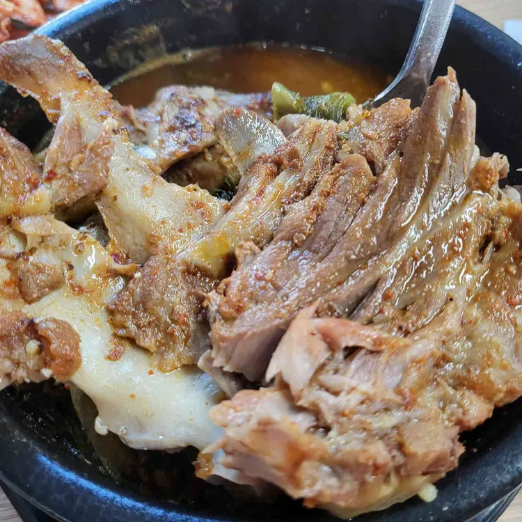 청기와뼈다귀해장국 대표 사진