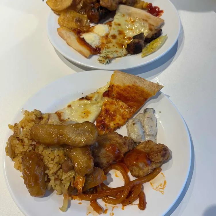 애슐리퀸즈 대표 사진
