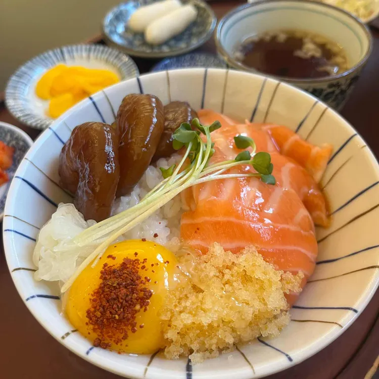 핵밥 대표 사진
