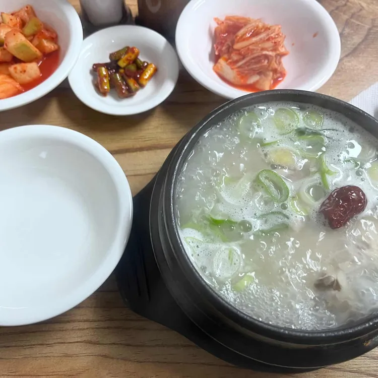 장수한방삼계탕 대표 사진