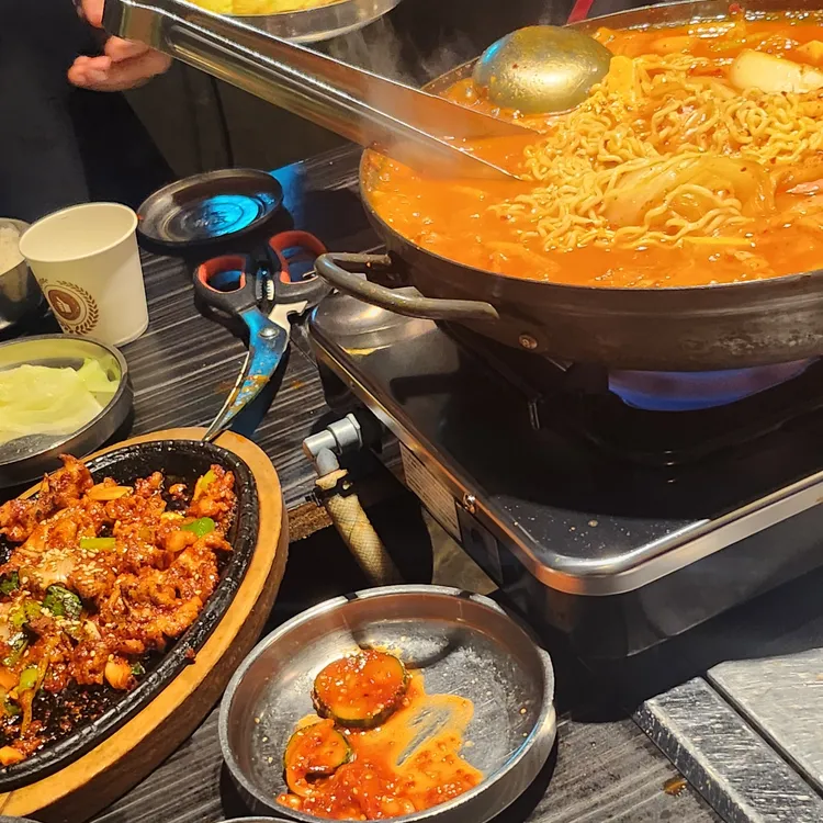껄떡돼지 대표 사진