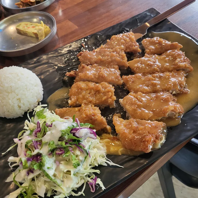 명동식도락 대표 사진