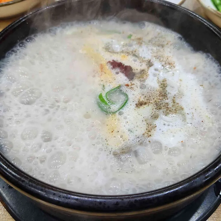 신의주찹쌀순대 대표 사진