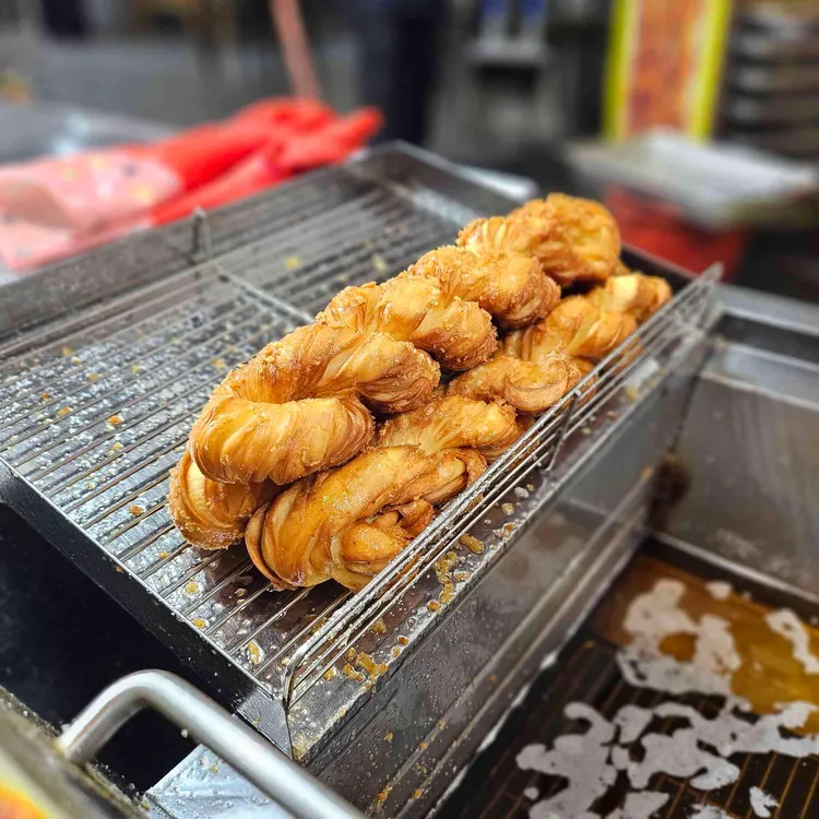 마이산상회 - 마이산 꽈배기, 페스츄리 맛집 | 다이닝코드, 빅데이터 맛집검색