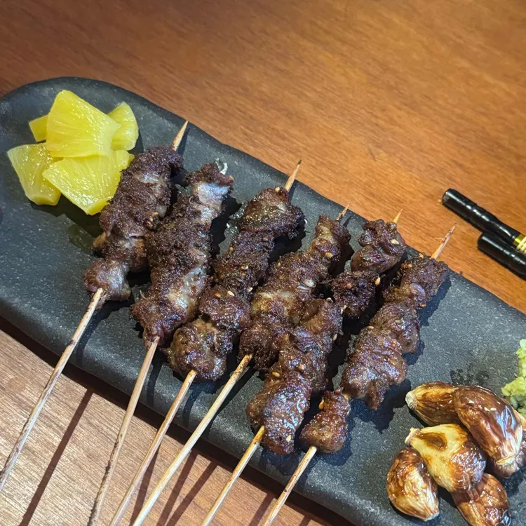 Kitchen& BAR 몽중인 대표 사진