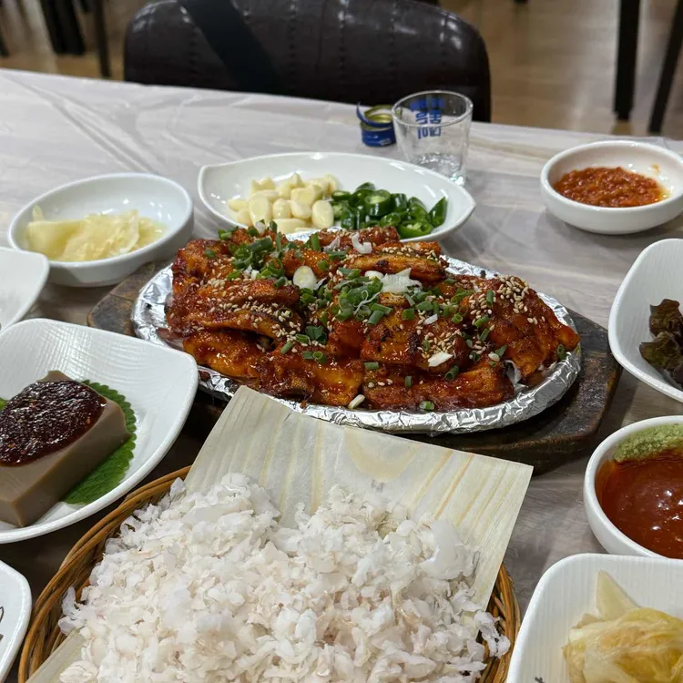 칠암동해횟집 대표 사진