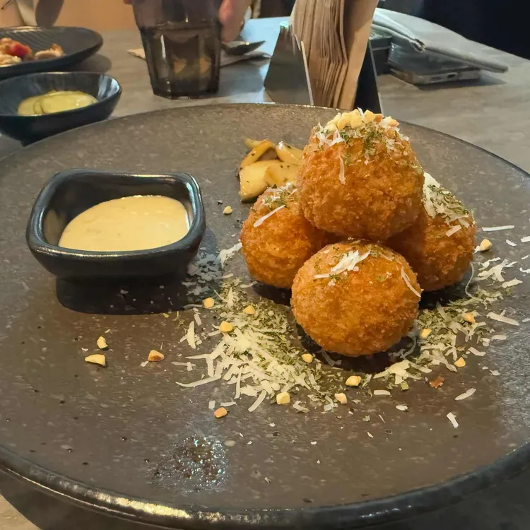리파인 대표 사진