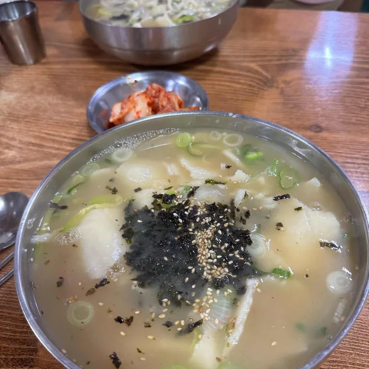홍두깨칼국수 대표 사진