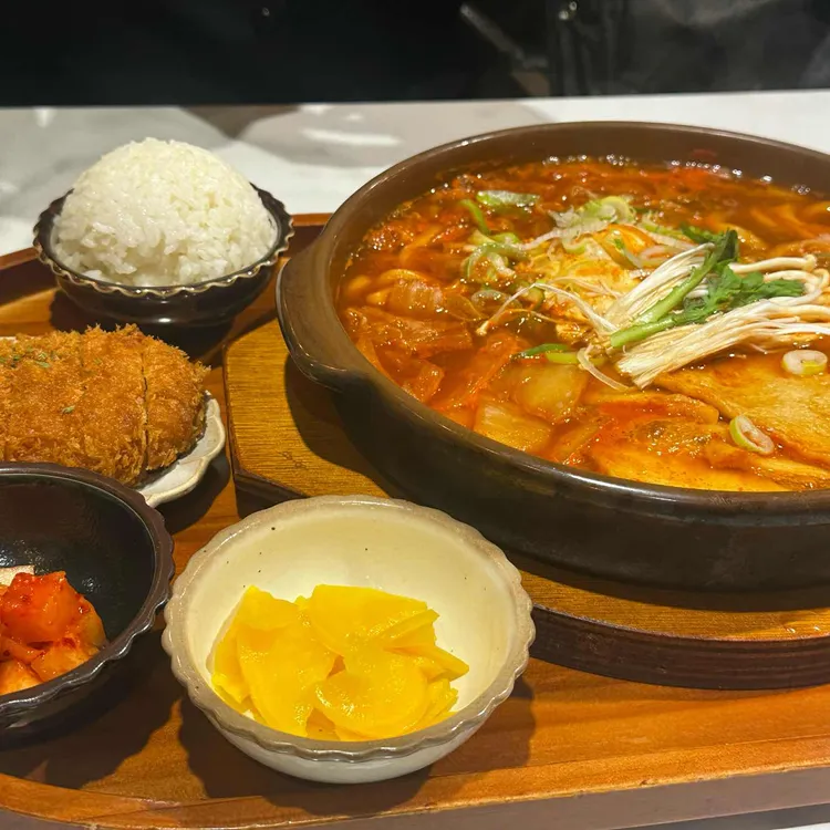 돈카춘 대표 사진