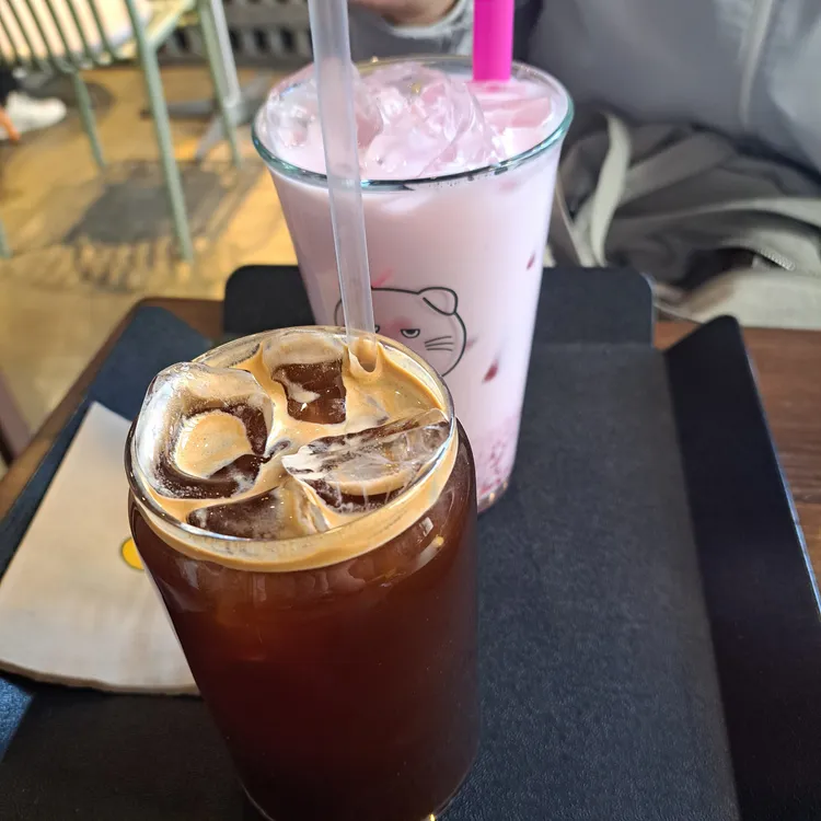 코끼리 카페 사진 1