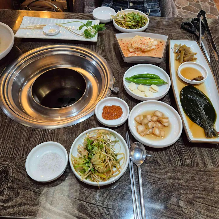 도마위에암소 대표 사진
