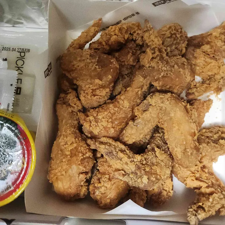 네네치킨 대표 사진