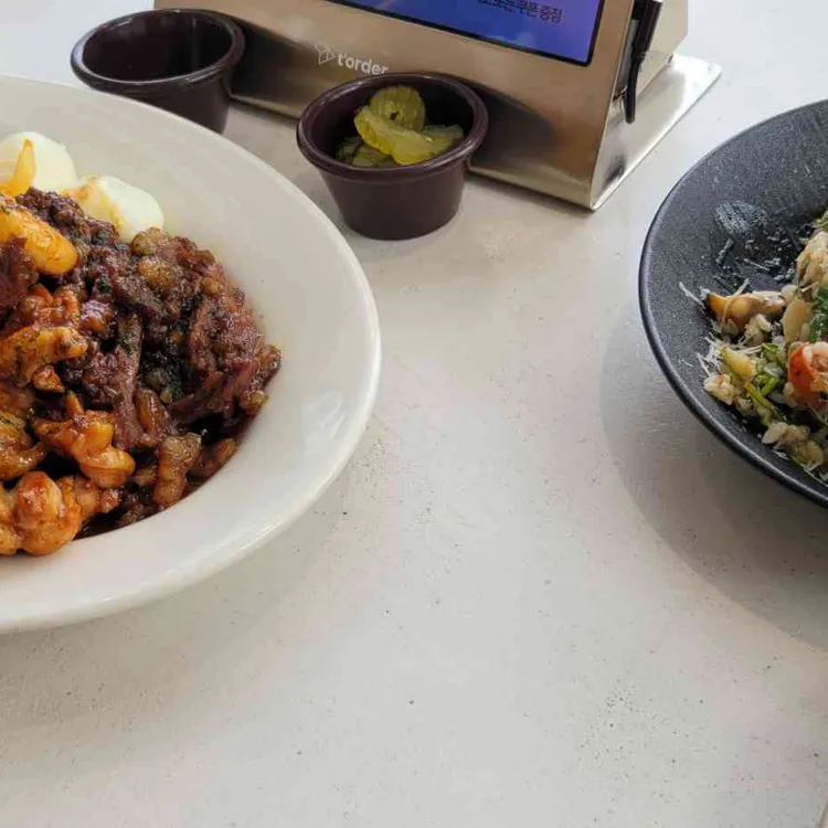 오든 대표 사진