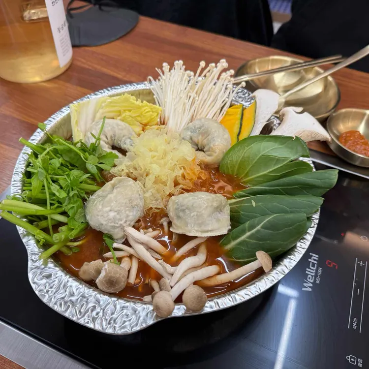 연산옥 샤브칼국수 대표 사진
