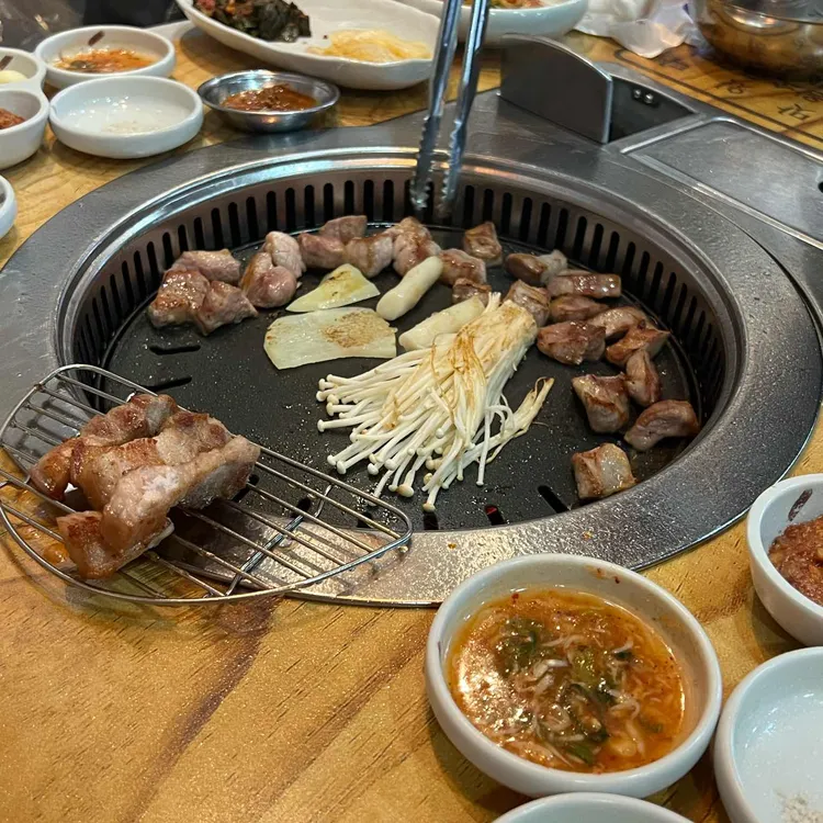 맛찬들왕소금구이 대표 사진