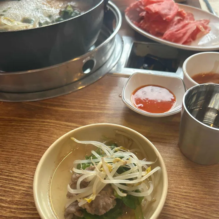 신채정샤브수끼칼국수 대표 사진