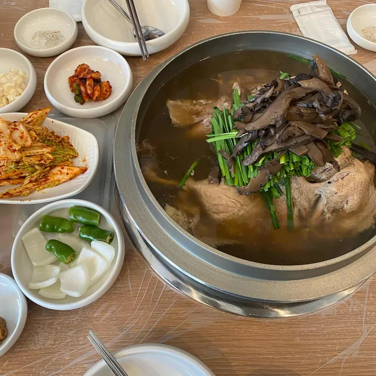 기와집 능이백숙삼계탕 해천탕 대표 사진