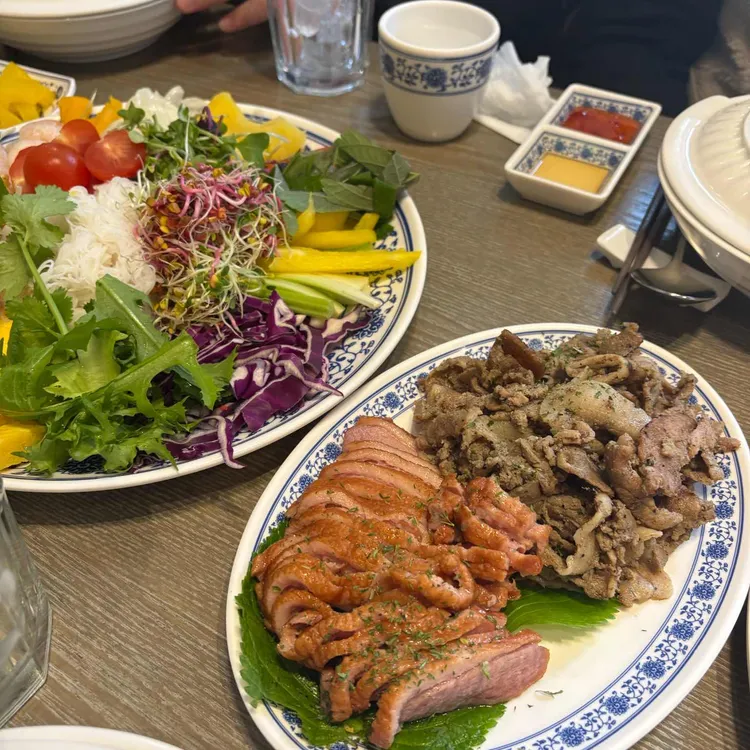 띤뜨 대표 사진