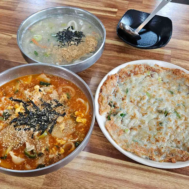 강릉홍가네옹심이 대표 사진