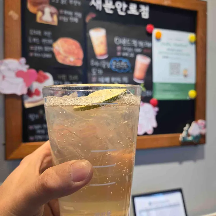 스타벅스 대표 사진