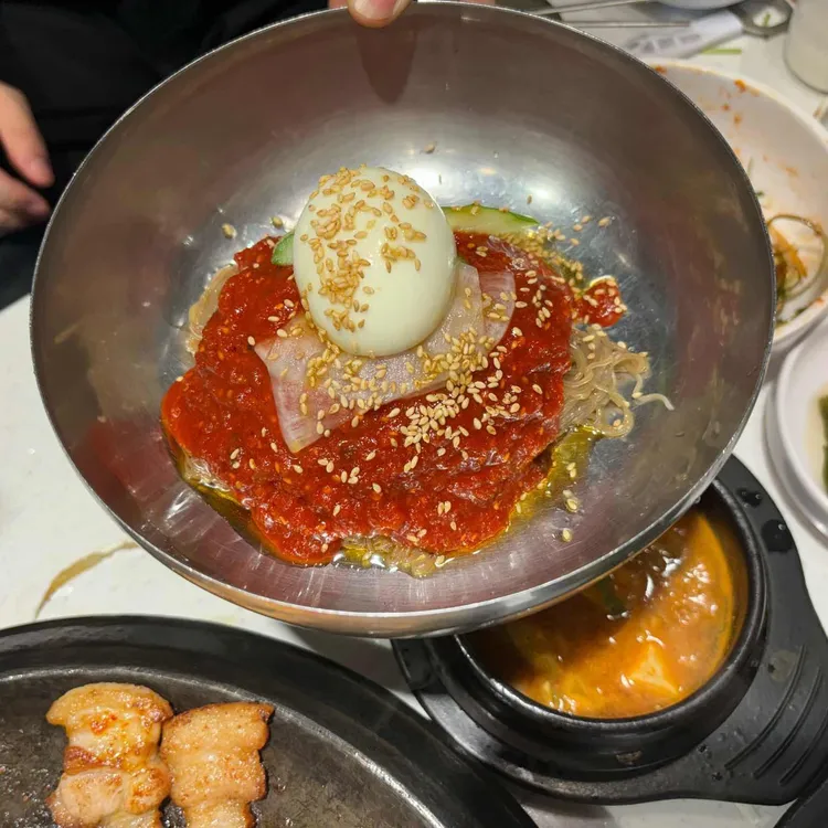 무쇠김치삼겹 대표 사진