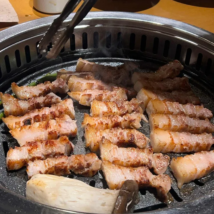 노란돼지 대표 사진