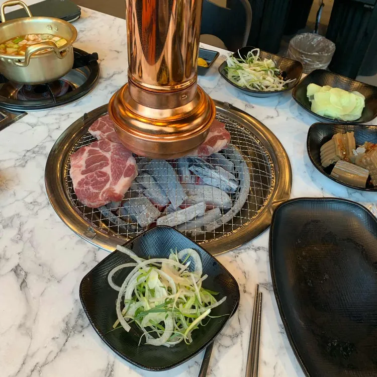 숯불갈비 통큰무한삼겹 대표 사진