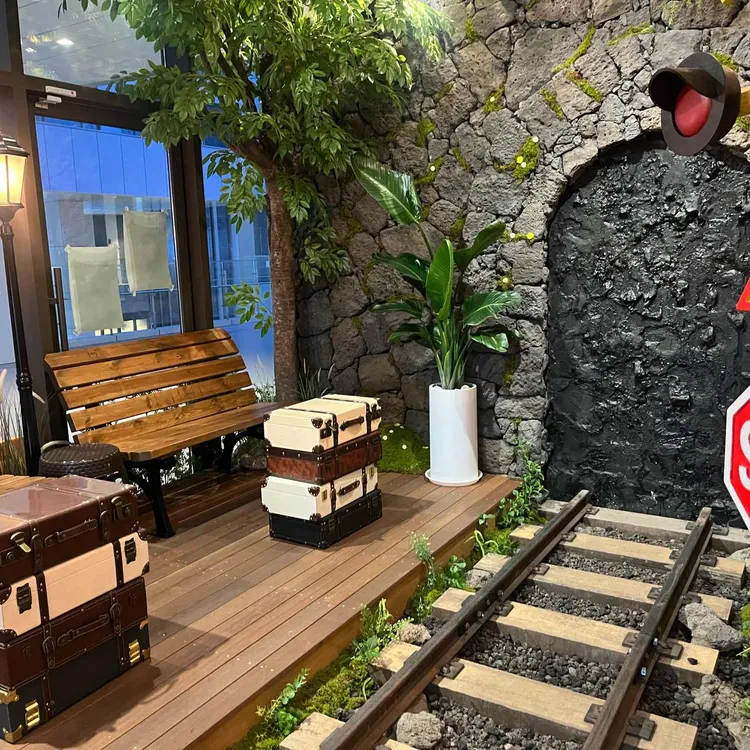 위스커스레일 대표 사진