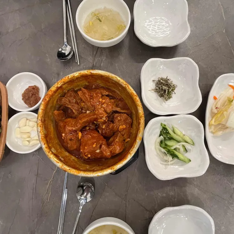 이자매양푼이갈비찜 대표 사진