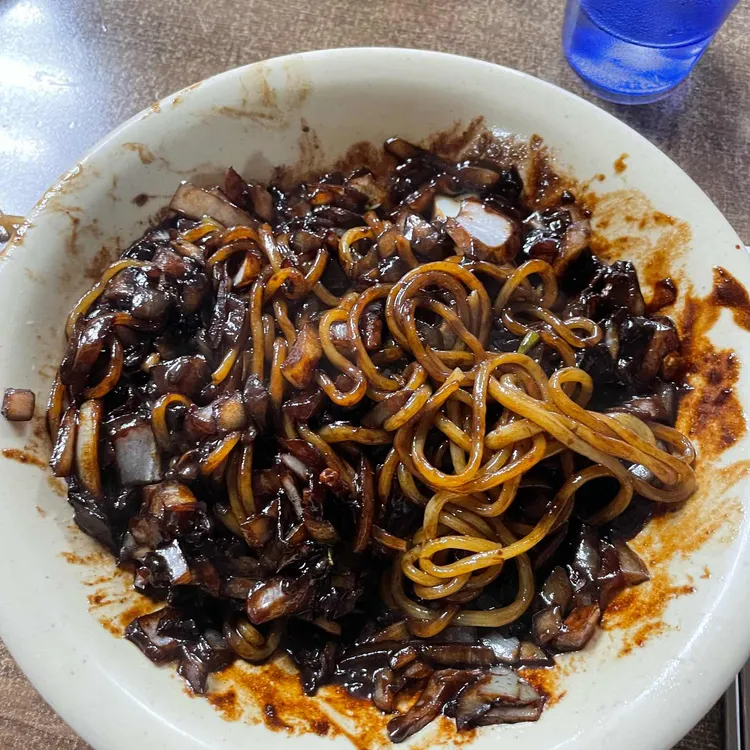 만리홍 대표 사진