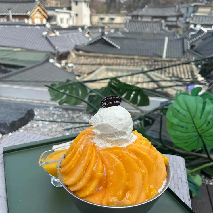 라르티스타 대표 사진