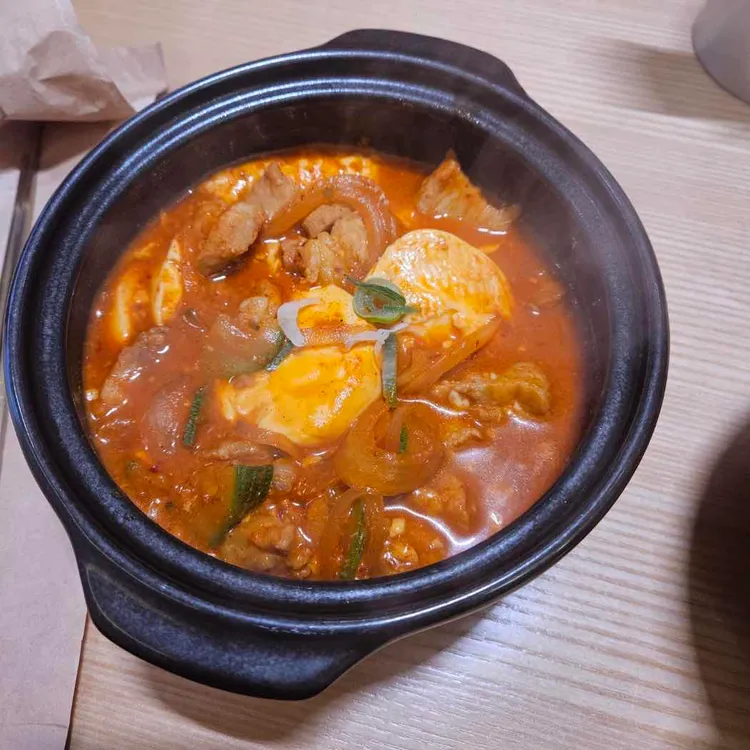 밥장인 돼지찌개 대표 사진