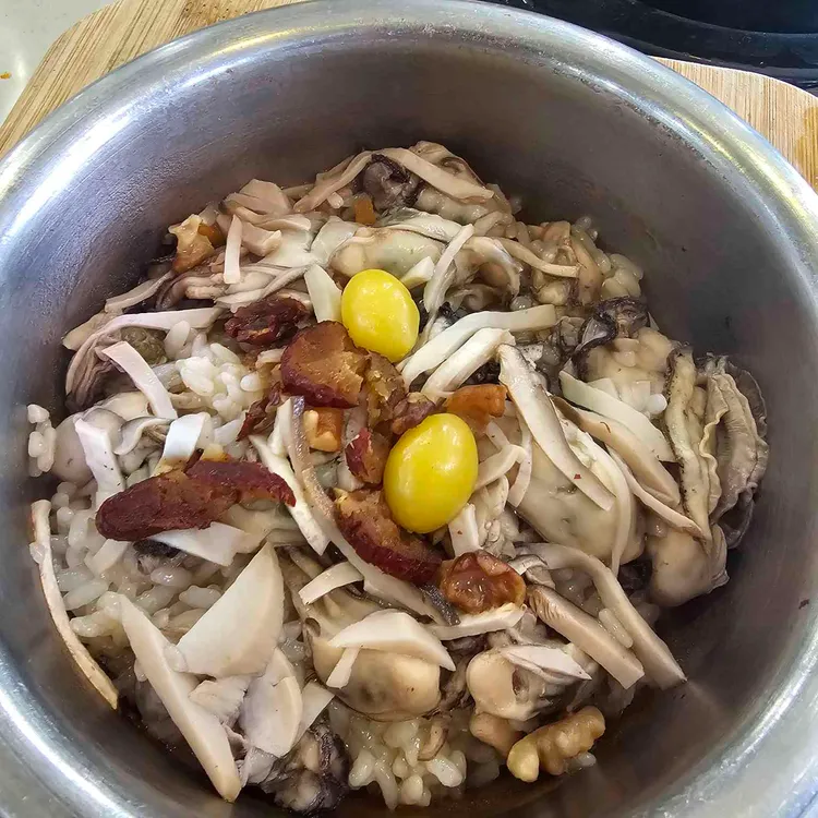 큰마을영양굴밥 대표 사진