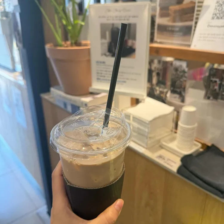 오니로 커피 대표 사진