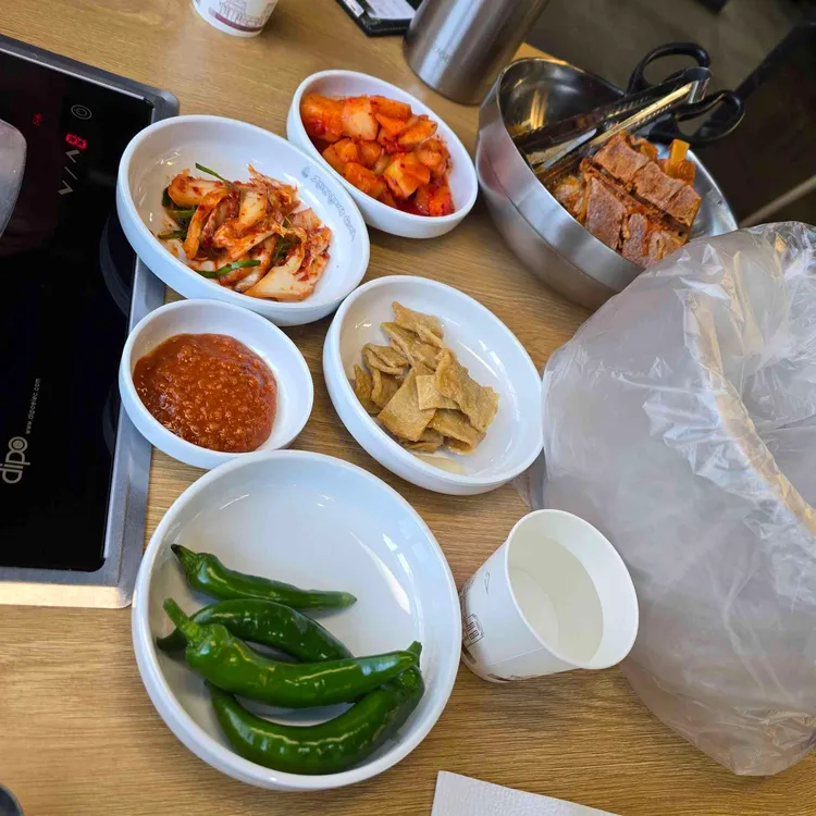 청년감자탕순대국 사진 2