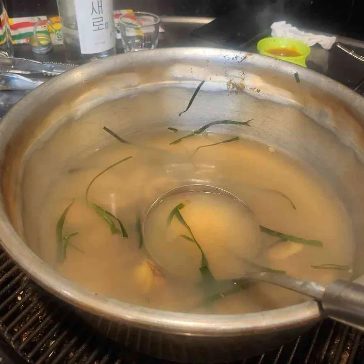 조개까는총각네 대표 사진