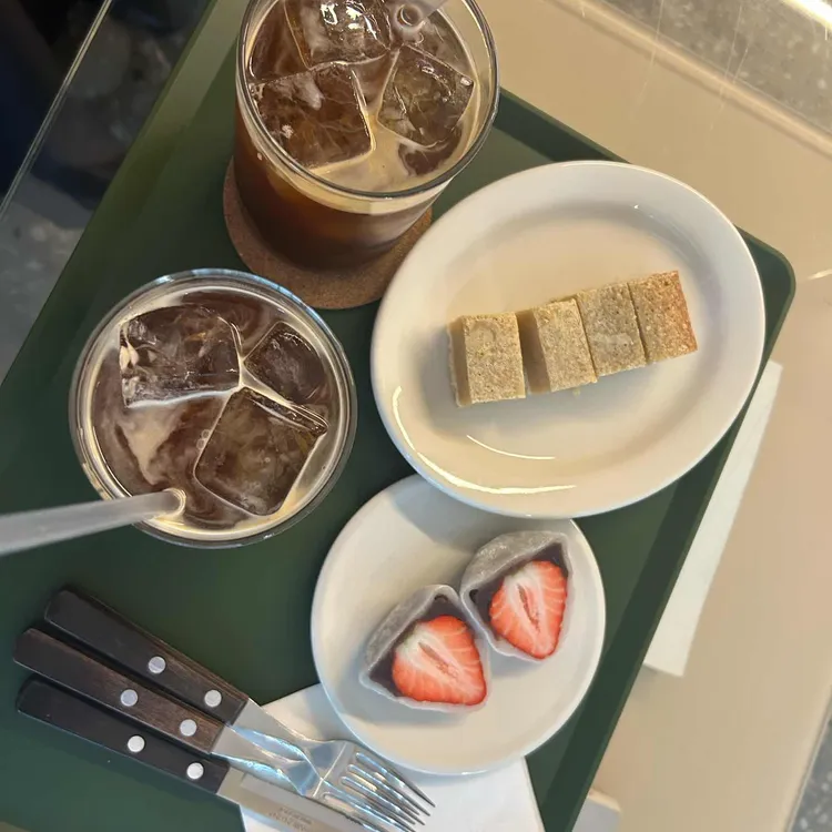 초우초우 카페 대표 사진