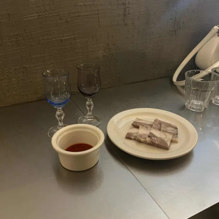 독보 대표 사진