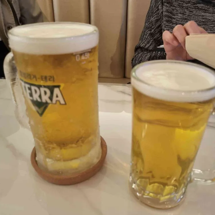 몰틀리 대표 사진