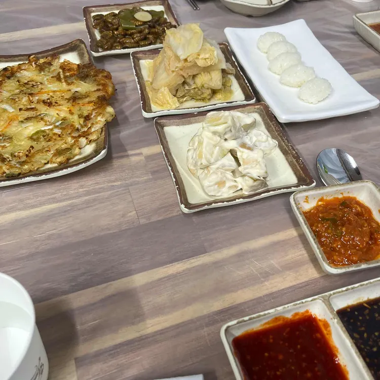 사량도자연산횟집 대표 사진